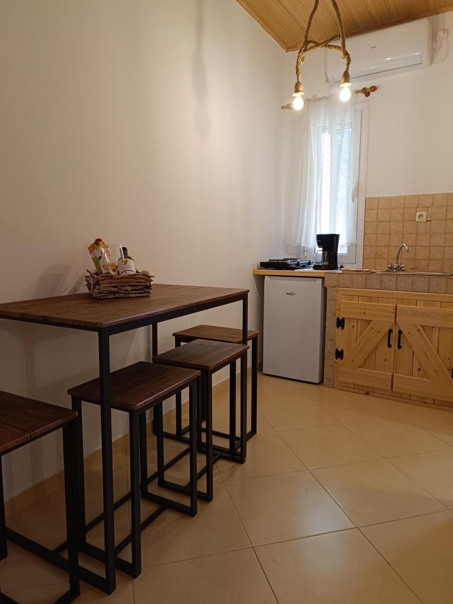 Athina Studio Apartments Kerveli Zewnętrze zdjęcie