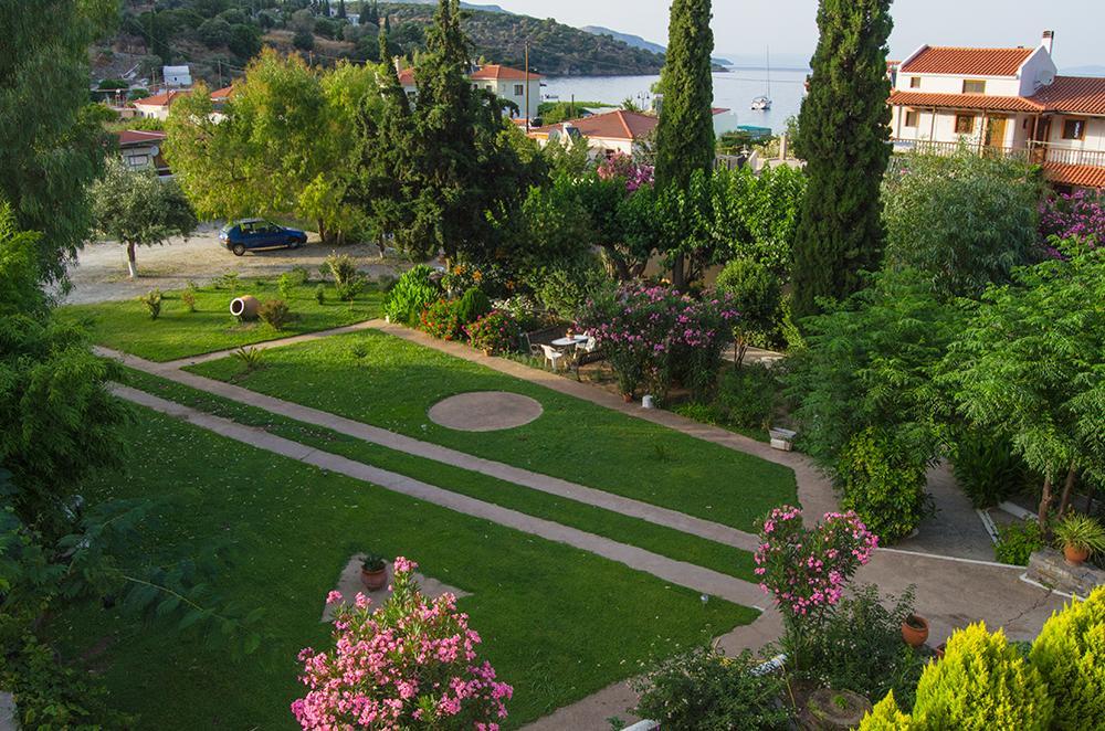 Athina Studio Apartments Kerveli Zewnętrze zdjęcie